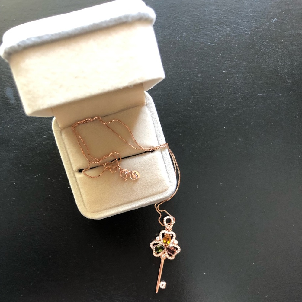 Key necklace